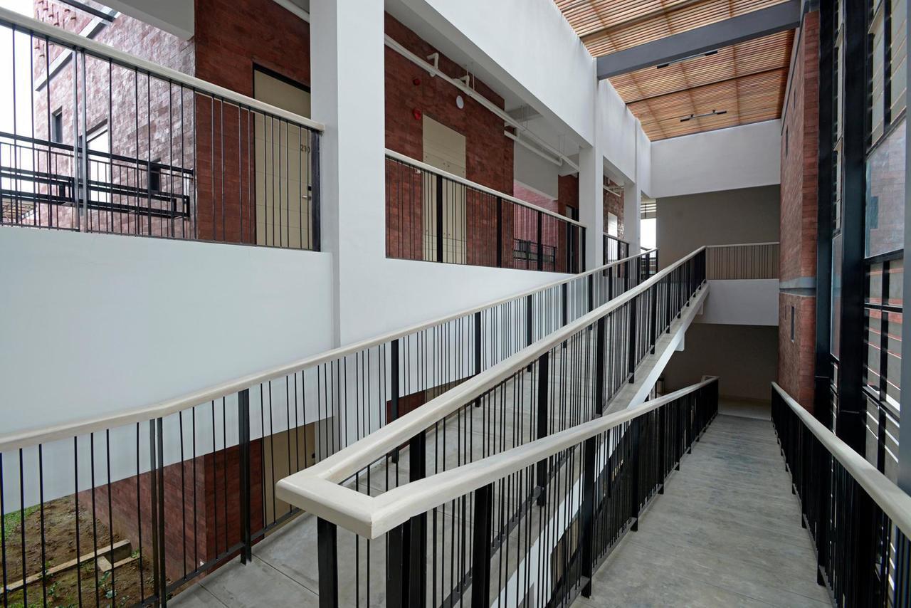 Arjuna Hotel Batu City Eksteriør bilde